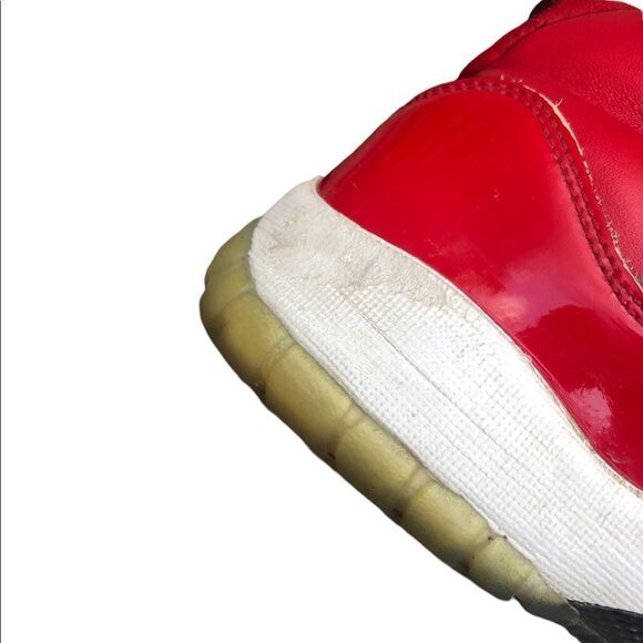 RARE 2017 Air Jordan 11 Retro Win Like 96 Size 7 - Picture 9 of 16